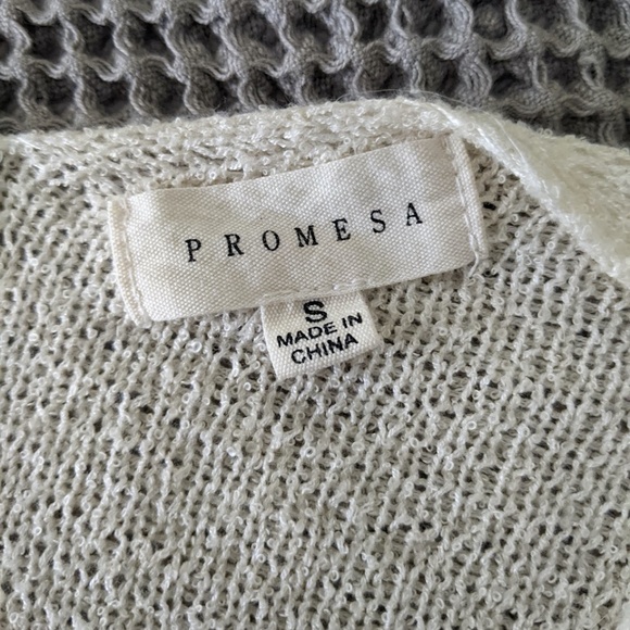 Promesa Oversized Pocket Sweater - Picture 3 of 3